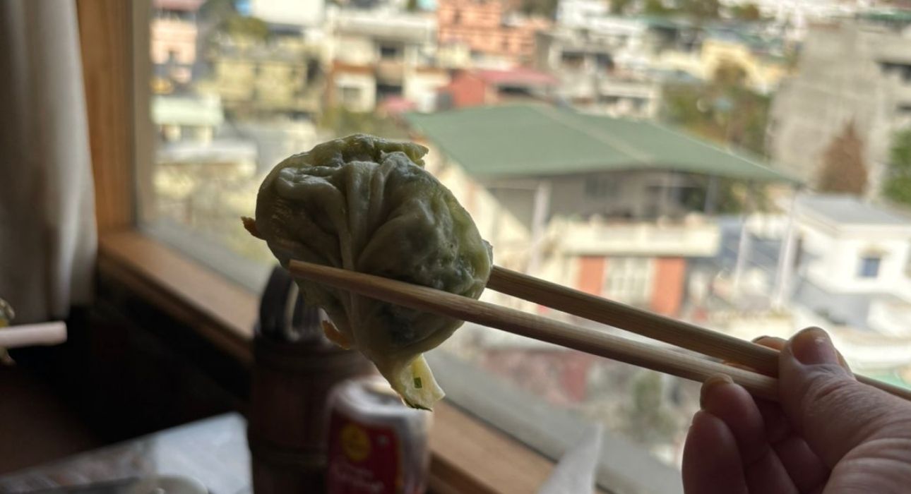 A TASTEFUL ESCAPE TO DEHRADUN: MUST VISIT SPOTS WHERE MOUNTAINS MEET FLAVOURS