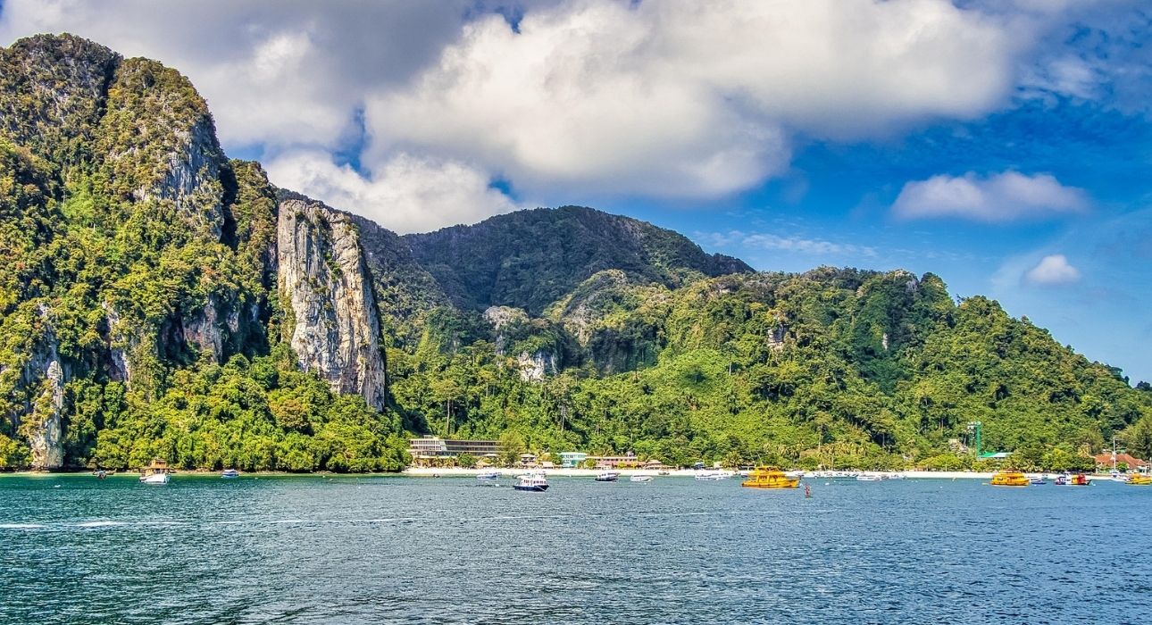 The Ultimate Thailand Explorer – Pattaya, Bangkok, Krabi & Phuket