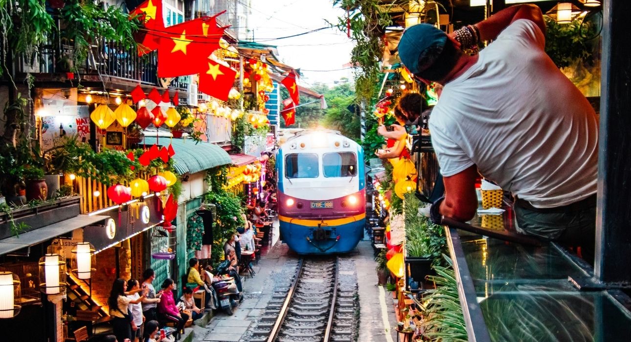 Vietnam Scenic Retreat
