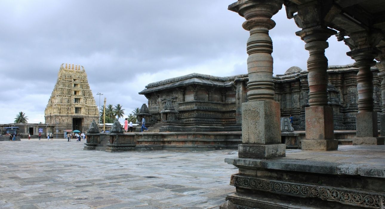 Best of Two Cultures South India (Karnataka & Kerala)