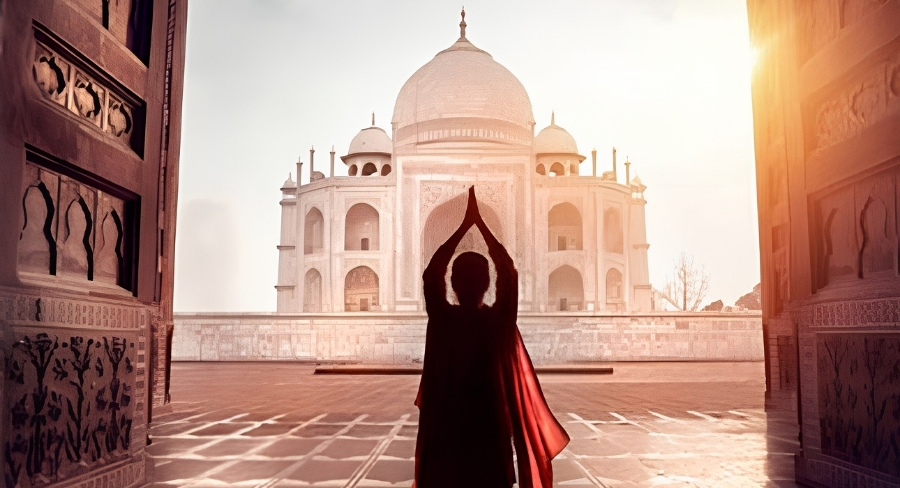 Heritage Odyssey - Deccan Odyssey Luxury Train